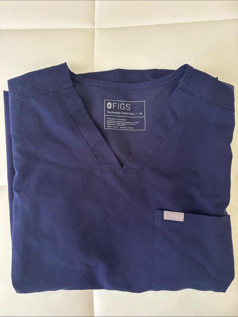Men’s figs top